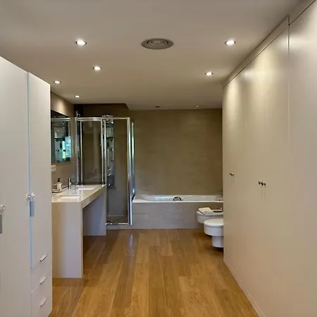 ヴィラ Vivenda De Luxe A Barcelona